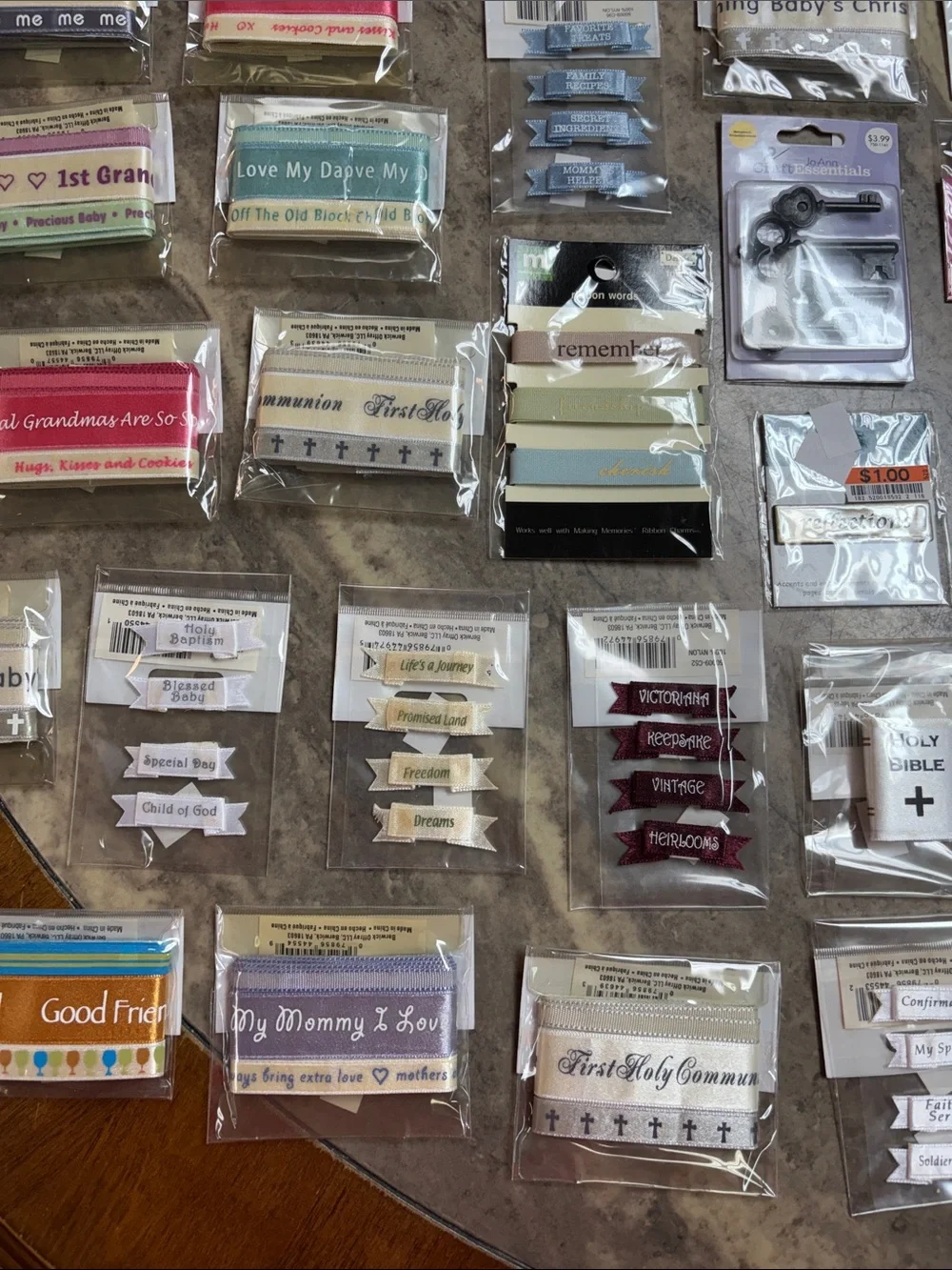 Scrapbooking Labels & Embellishments - lot 58